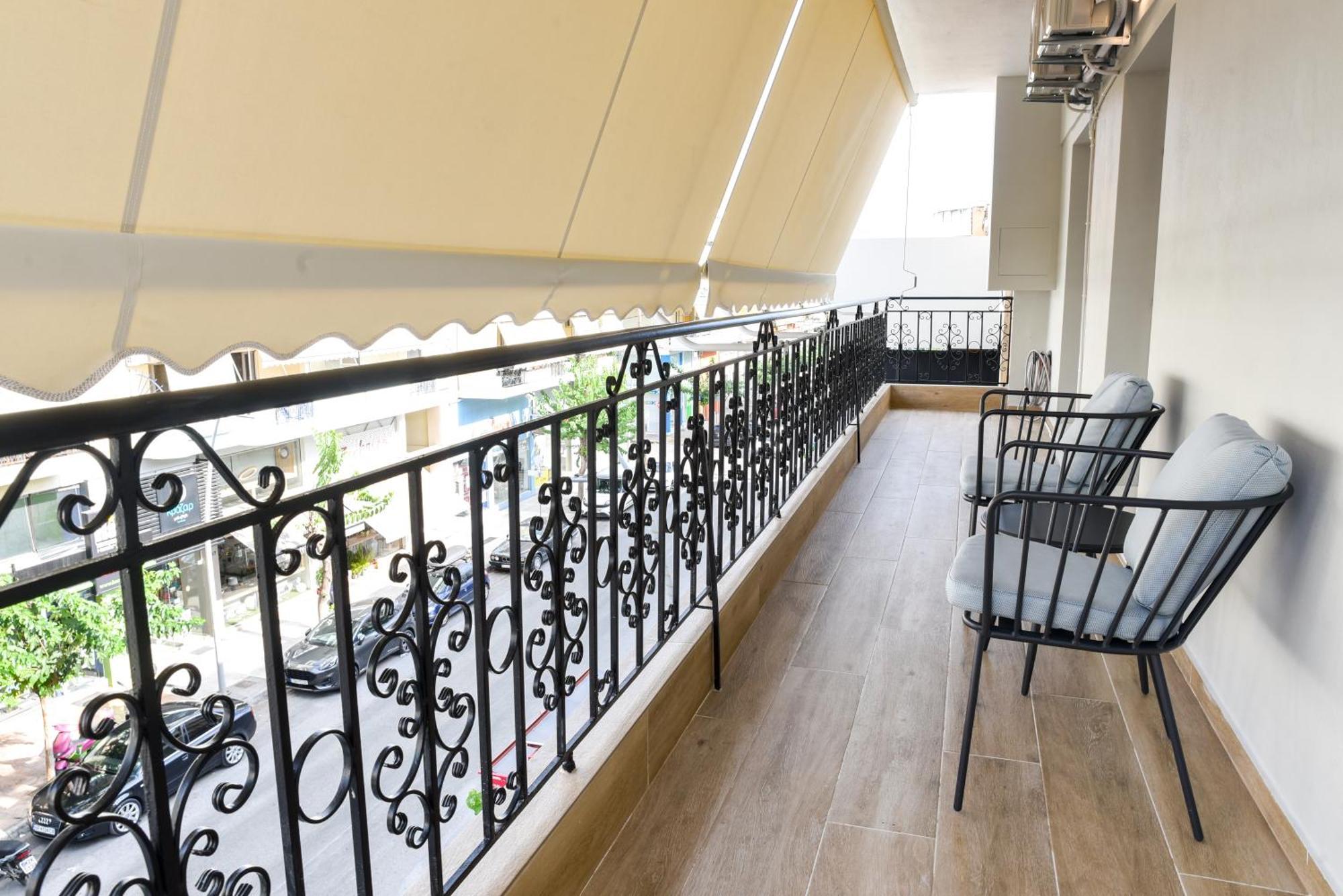 La Perla Apartments Каламата Экстерьер фото