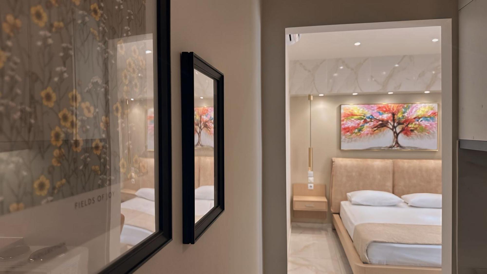 La Perla Apartments Каламата Экстерьер фото