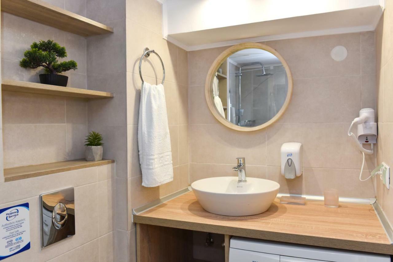 La Perla Apartments Каламата Экстерьер фото